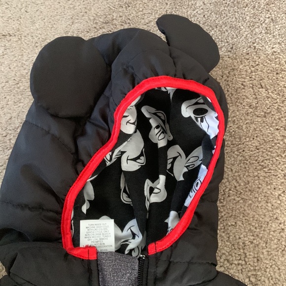 Toddler (2T) Mickey Mouse Vest with Hood and Mouse Ears - Picture 3 of 5